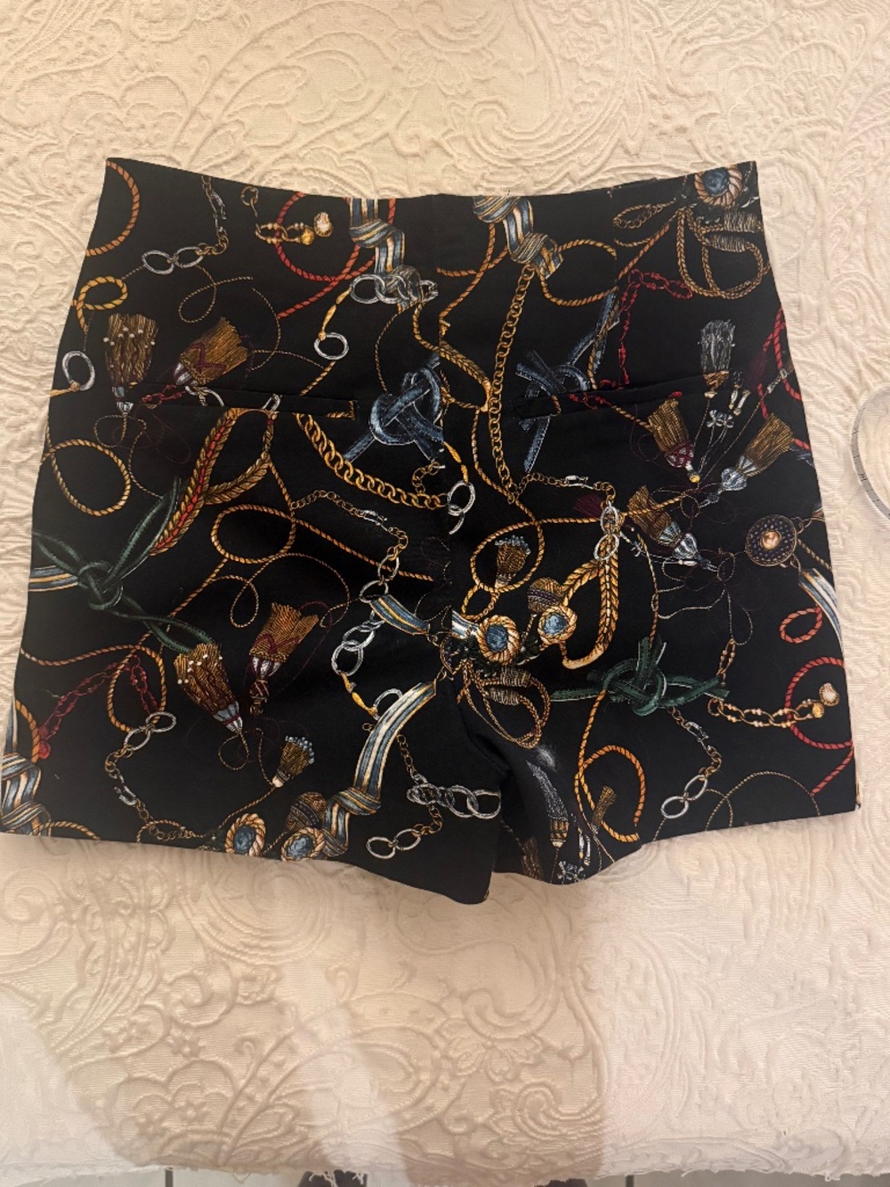 ZARA SHORTS MEDIUM